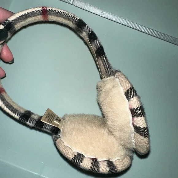 Vintage Burberry Classic Beige, Black, Maroon, & White Ear Muffs - Picture 3 of 6